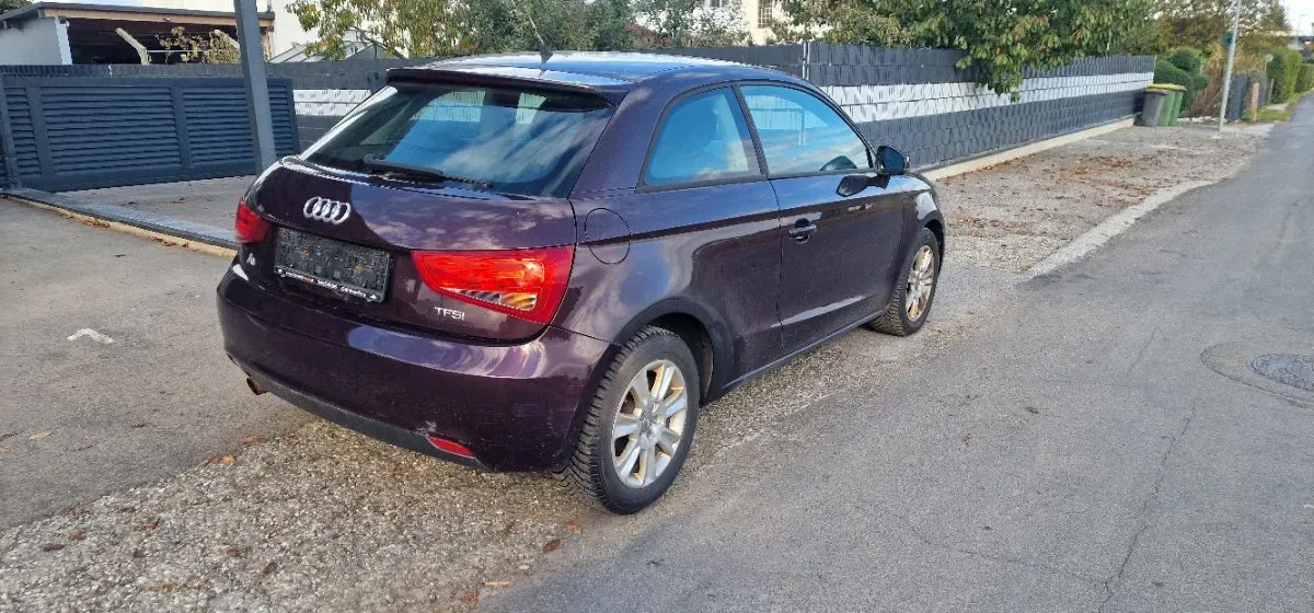 Audi A1 2011 photo 3