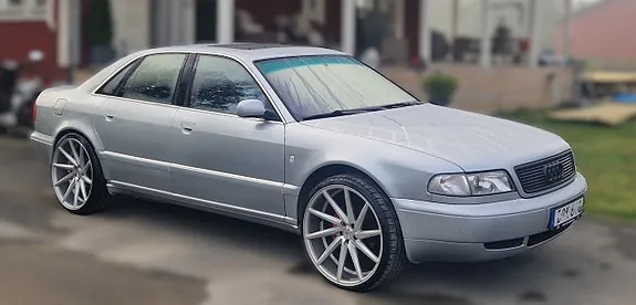 Audi A8 1997 photo 2