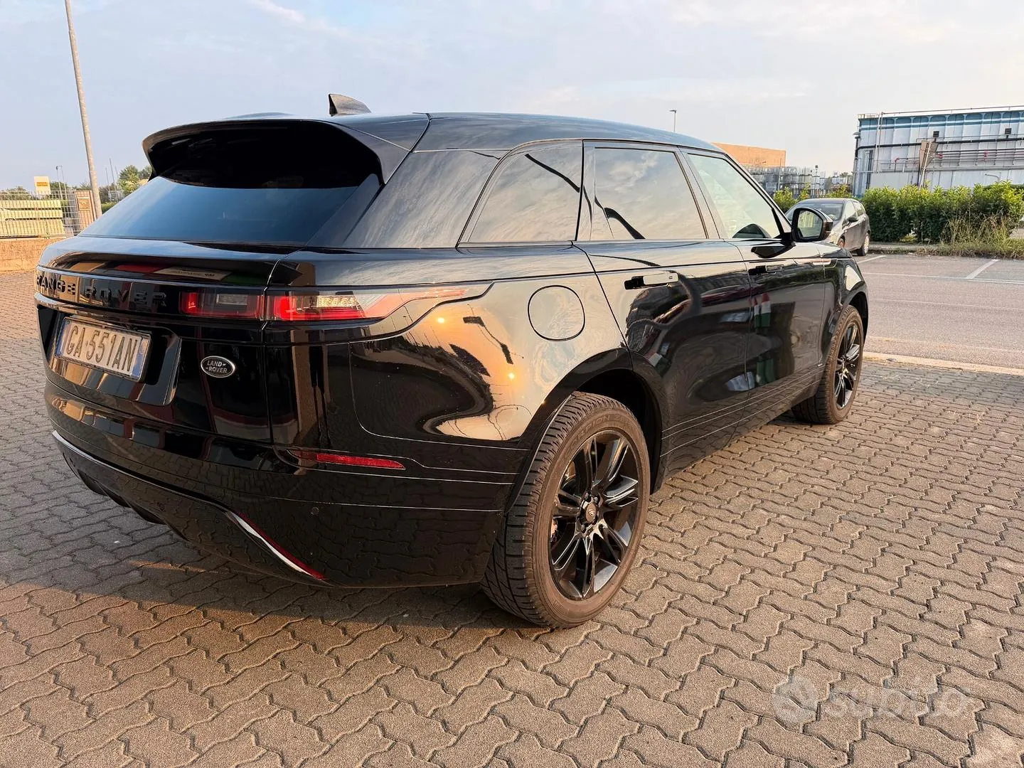 Land Rover Range Rover Velar 2020 photo 4