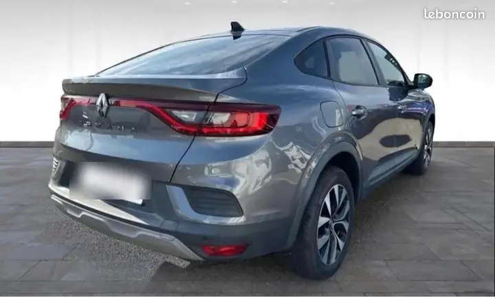 Renault Arkana 2023 photo 2
