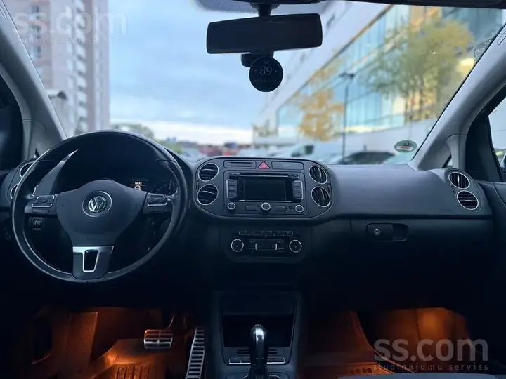 Volkswagen Golf Plus 2011 photo 3