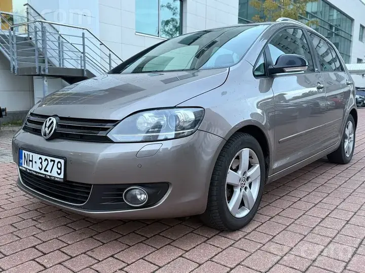 Volkswagen Golf Plus 2011 photo 2