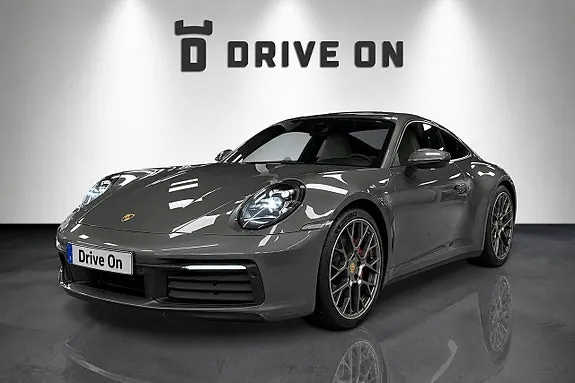 Porsche 911 2021 photo 2