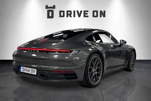 Porsche 911 2021 photo 4
