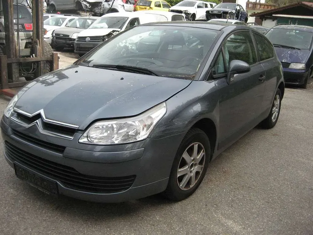 Citroen C4 2005 photo 2