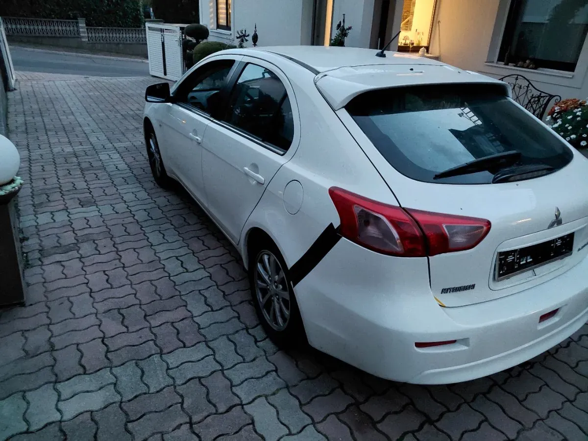 Mitsubishi Lancer 2013 photo 3