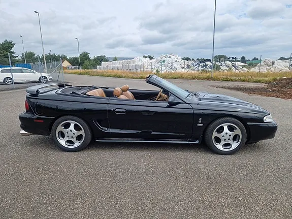 Ford Mustang 1996 photo 2