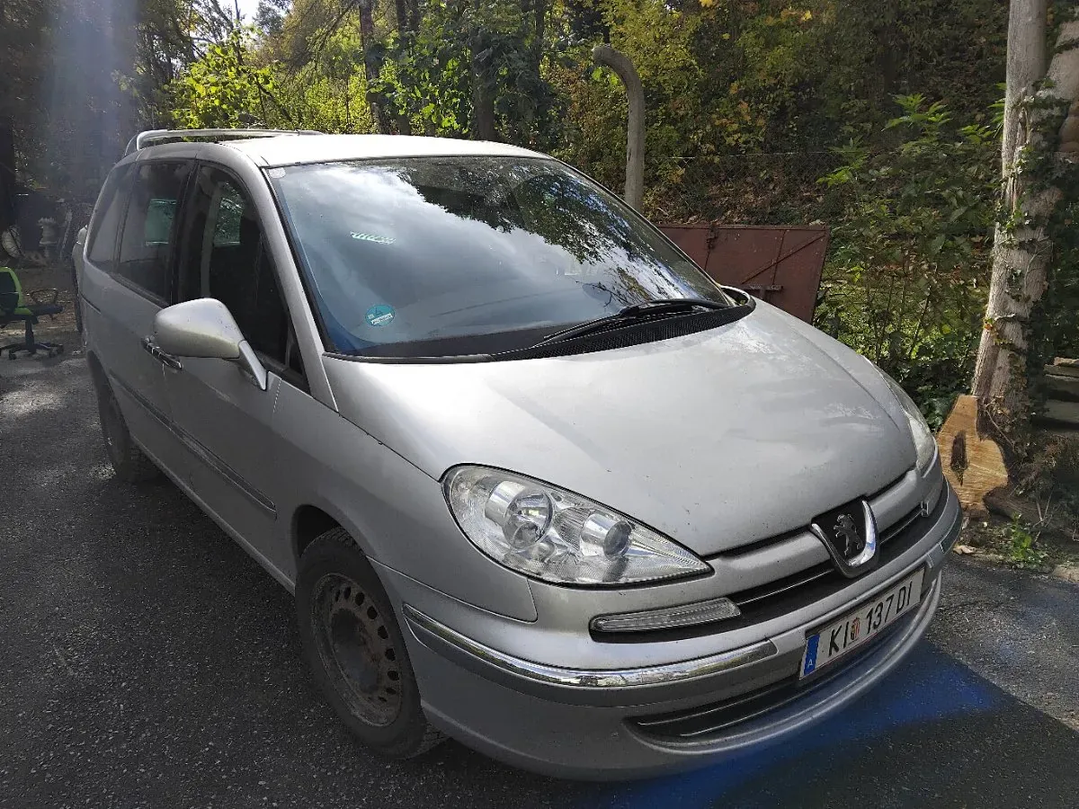 Peugeot 807