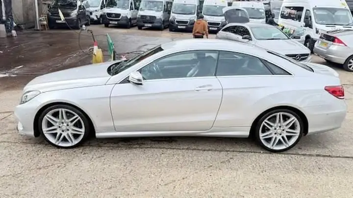 Mercedes-Benz E-Class 2016 photo 4