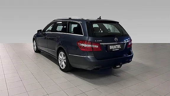 Mercedes-Benz E200 2012 photo 5