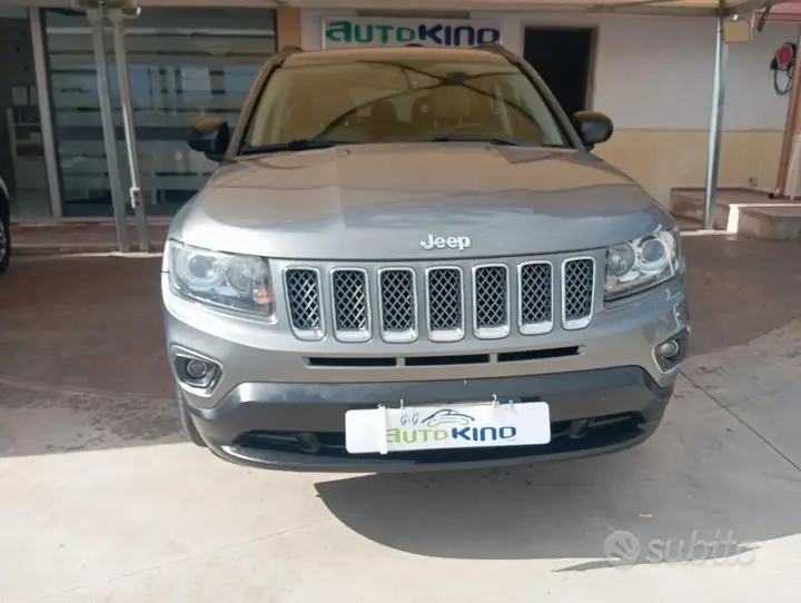 Jeep Compass 2011 photo 2