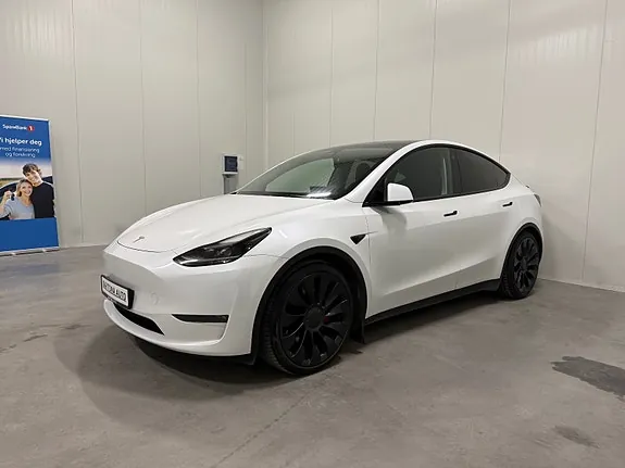 Tesla Model Y 2023 photo 2