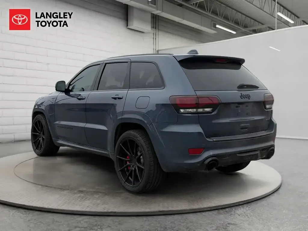 Jeep Grand Cherokee 2021 photo 3