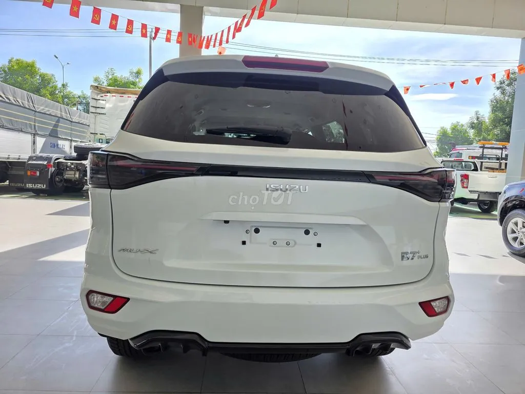 Isuzu Mu-X 2025 photo 2