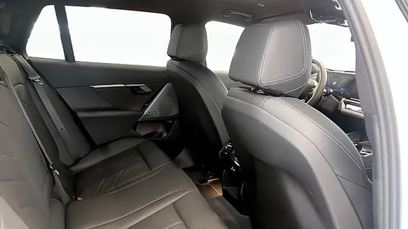 BMW 530E 2026 photo 5