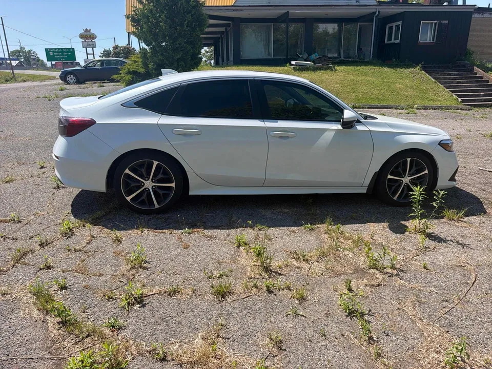 Honda Civic 2022 photo 3