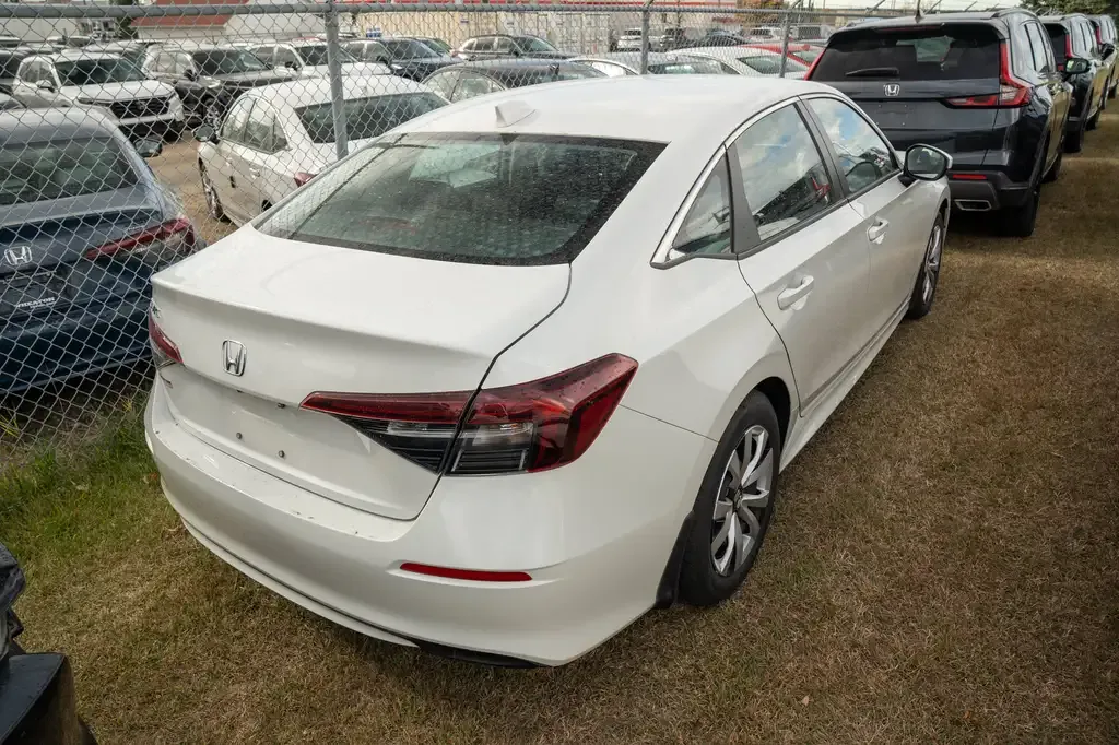 Honda Civic 2026 photo 3