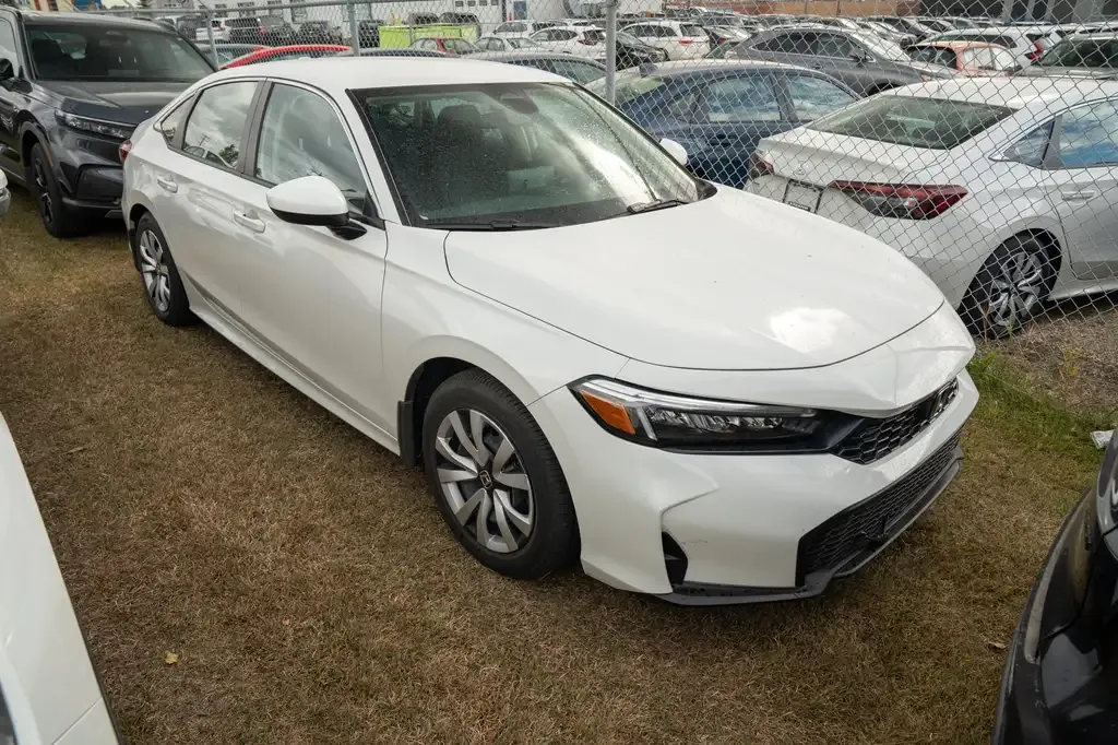 Honda Civic 2026 photo 2