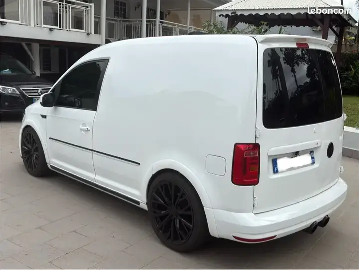 Volkswagen Caddy 2015 photo 2