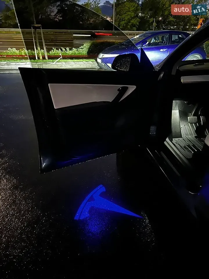 Tesla Model Y 2022 photo 5