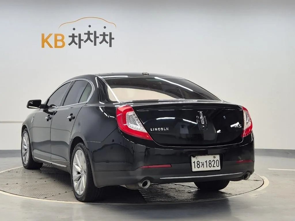 Lincoln Mks 2013 photo 2