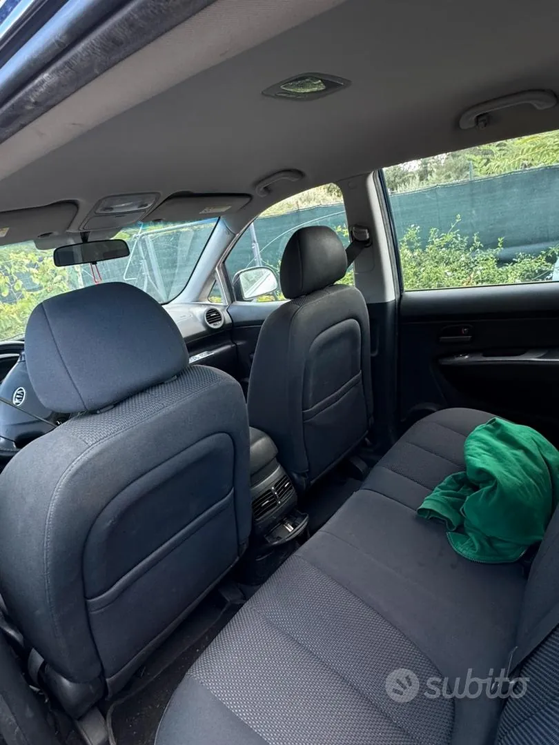 Kia Carens 2009 photo 5