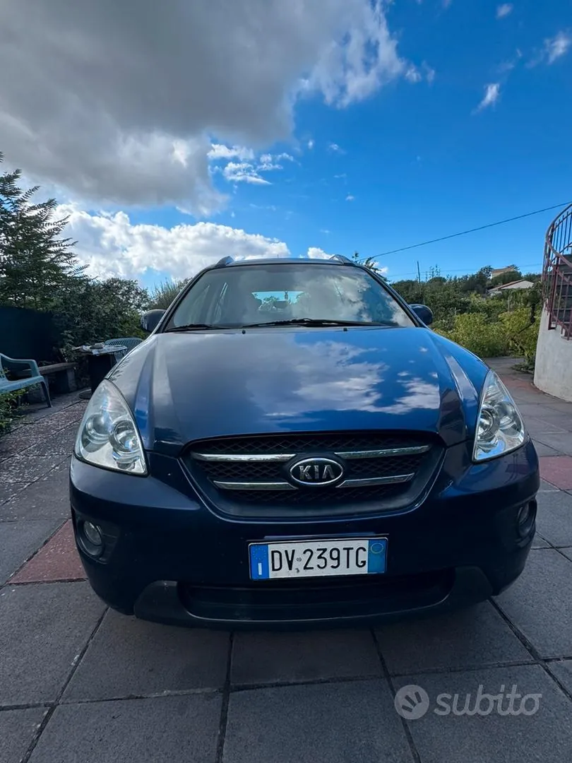 Kia Carens 2009 photo 3
