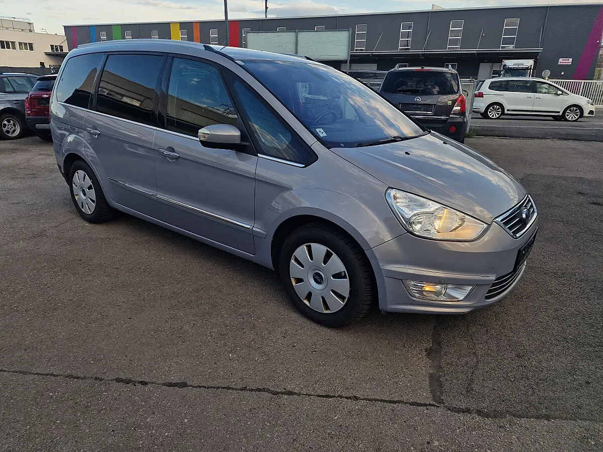 Ford Galaxy 2013 photo 3
