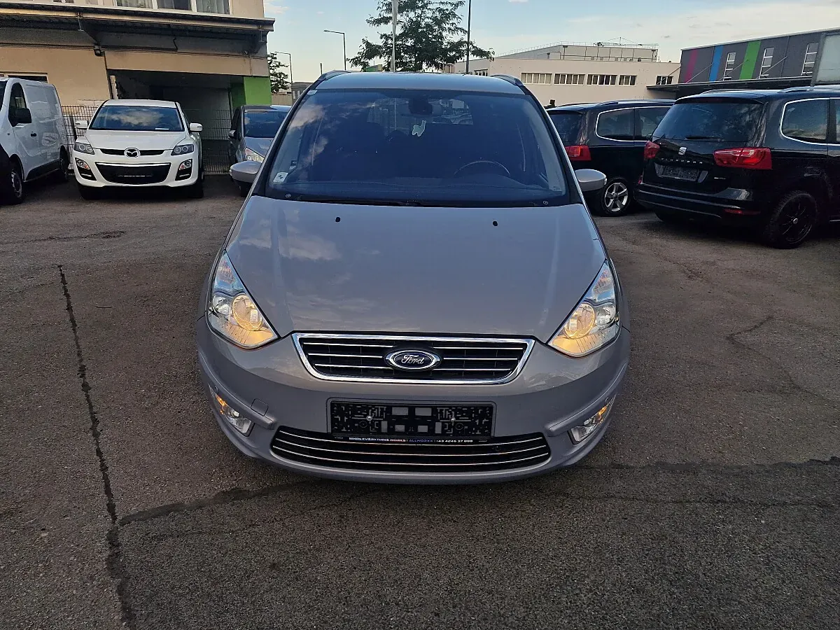 Ford Galaxy 2013 photo 2