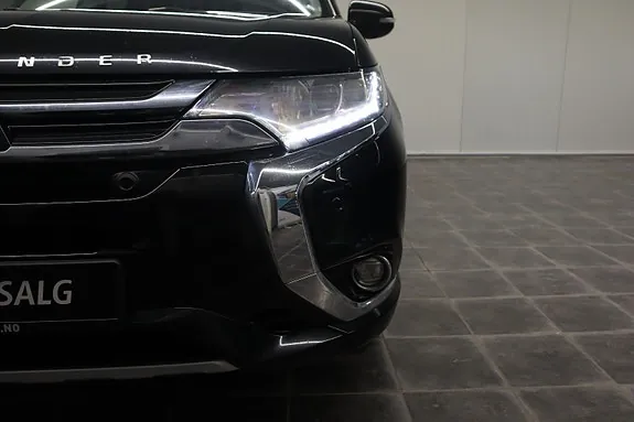 Mitsubishi Outlander 2018 photo 5