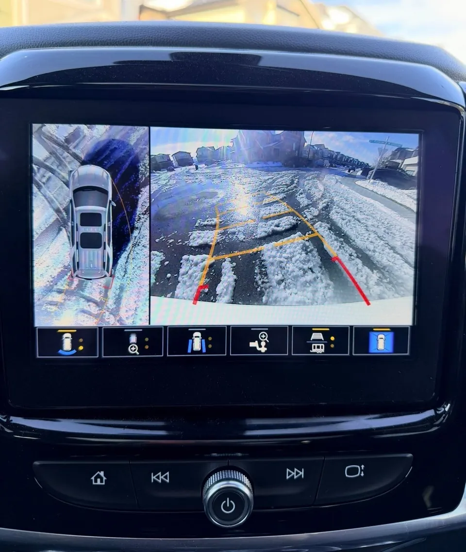 Chevrolet Traverse 2022 photo 4