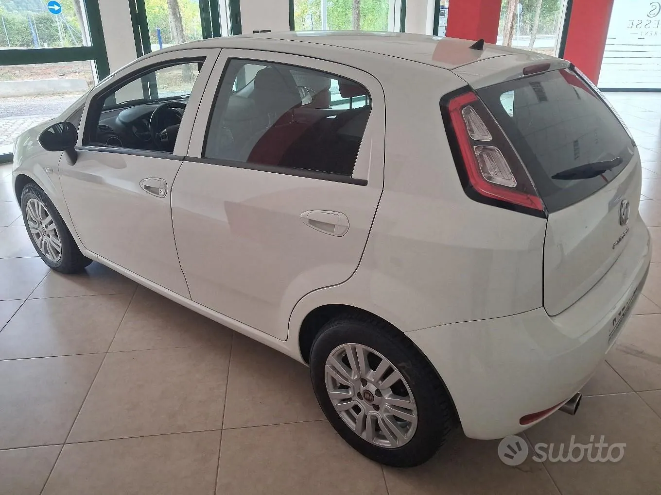 Fiat Punto 2016 photo 3