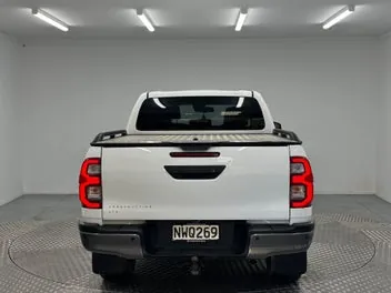 Toyota Hilux 2021 photo 5