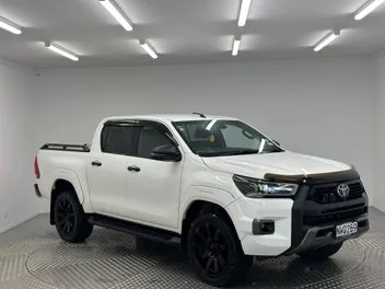 Toyota Hilux 2021 photo 2