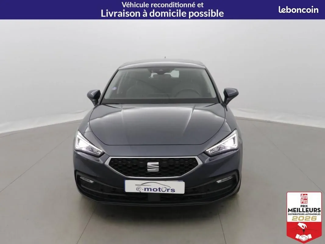 Seat Leon 2023 photo 2