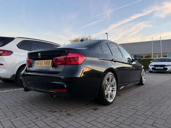 BMW 3 Series 2016 photo 3