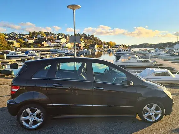 Mercedes-Benz B180 D
