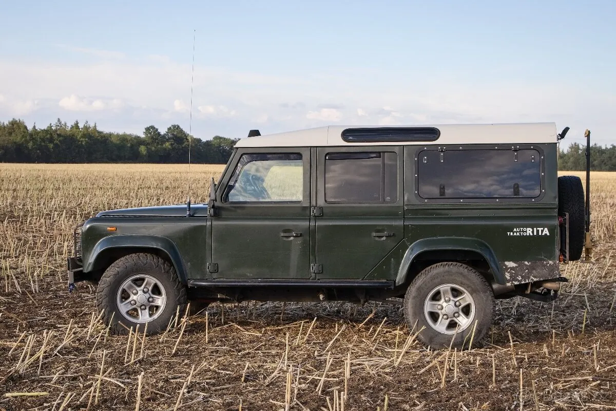 Land Rover Defender 1999 photo 2
