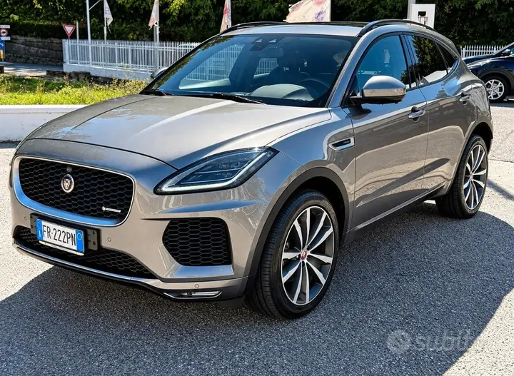 Jaguar E-Pace 2018 photo 3