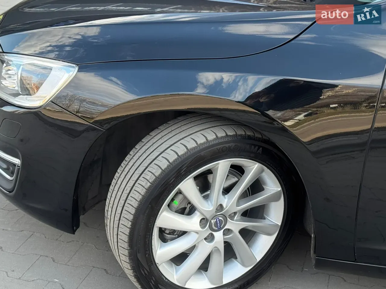 Volvo V60 2015 photo 4