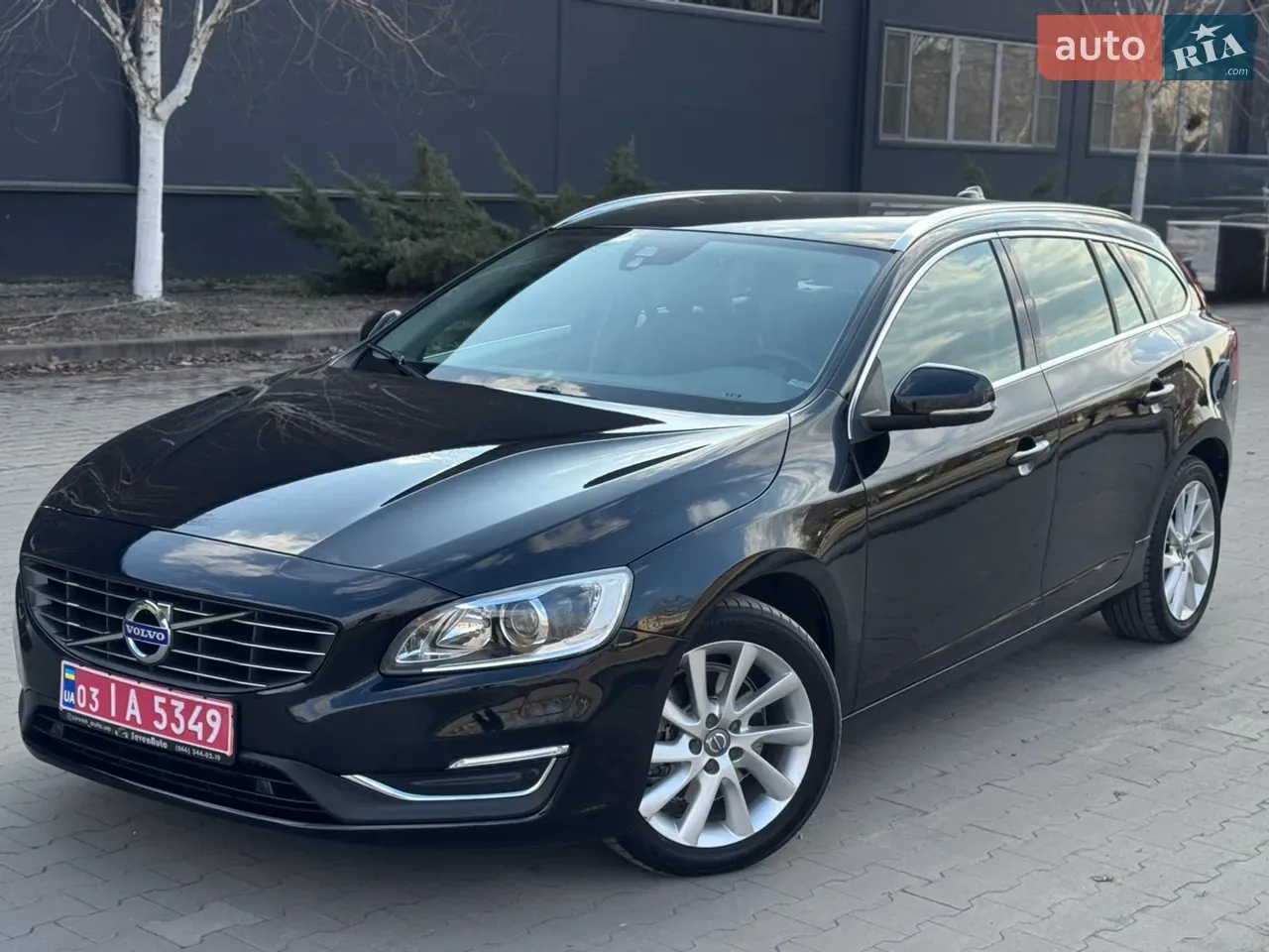 Volvo V60 2015 photo 3