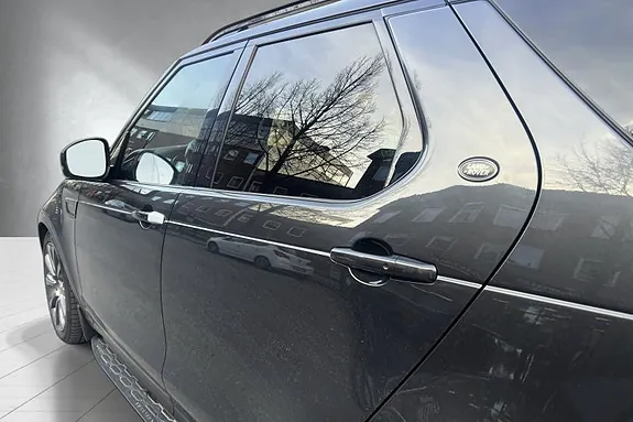 Land Rover Discovery 2017 photo 5