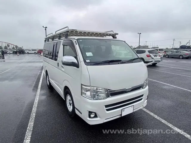 Toyota Regius Ace