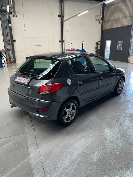 Peugeot 206 2007 photo 3