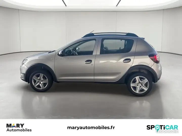 Dacia Sandero 2013 photo 2