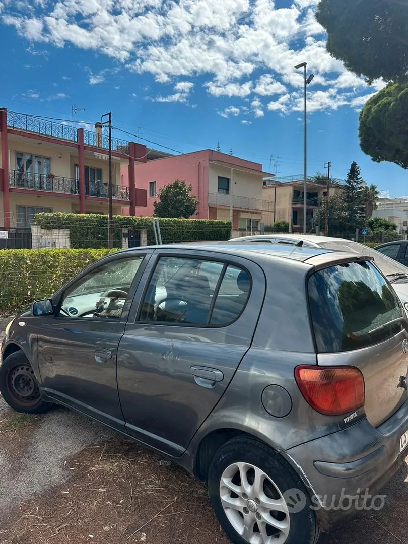 Toyota Yaris 2005 photo 5