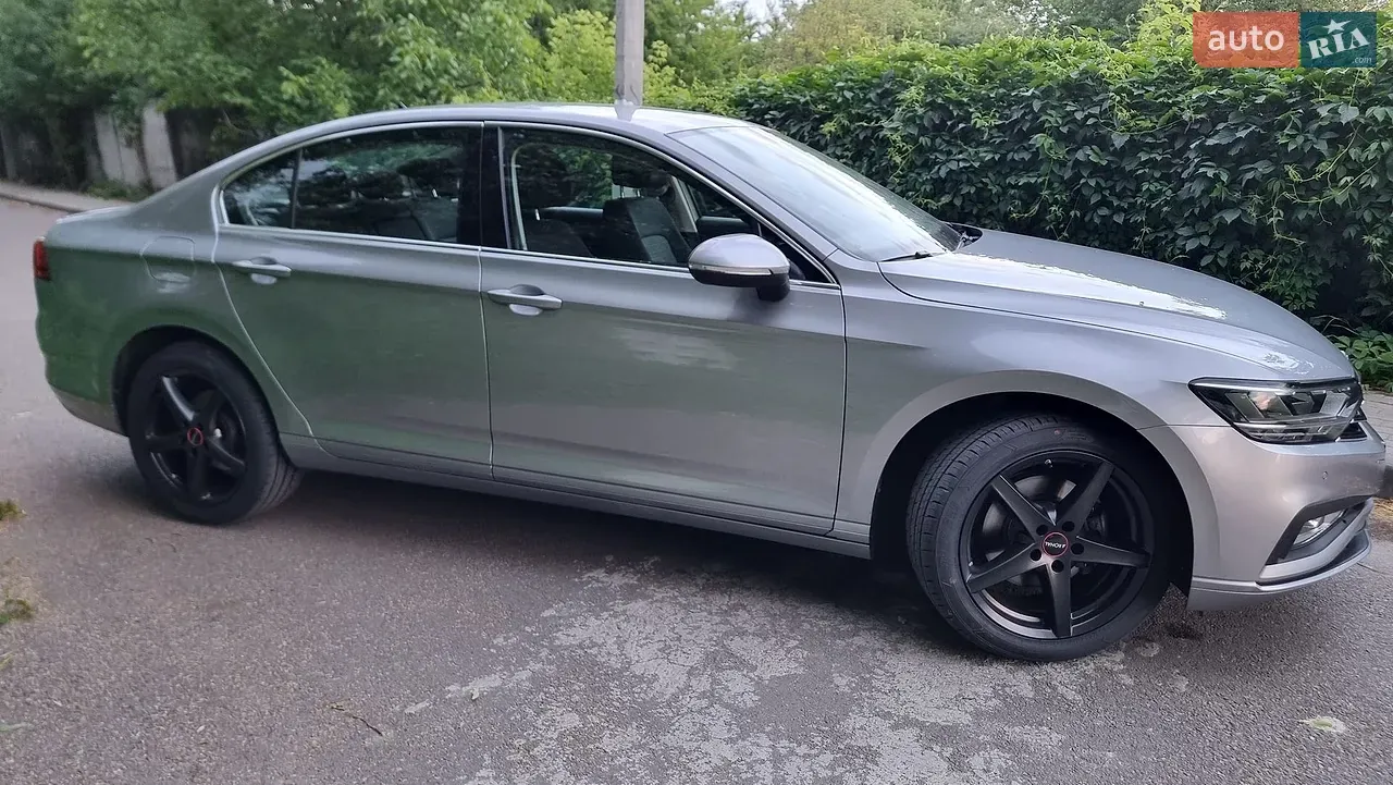 Volkswagen Passat 2022 photo 5