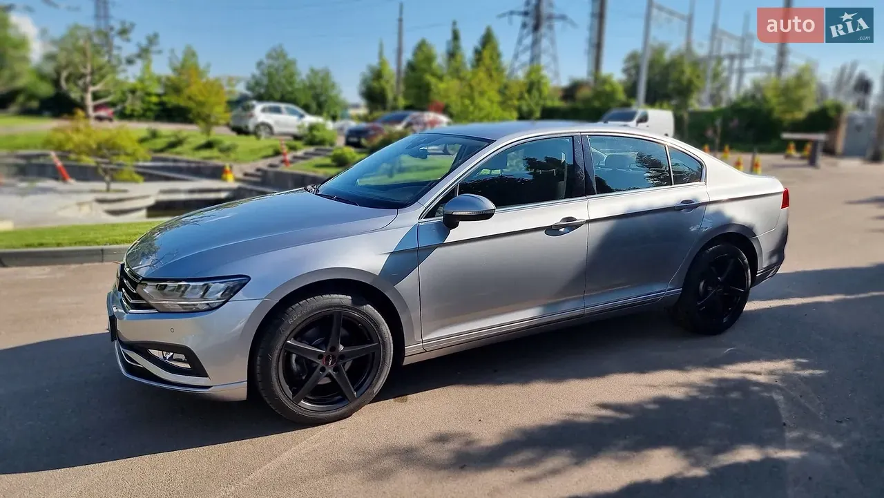 Volkswagen Passat 2022 photo 3