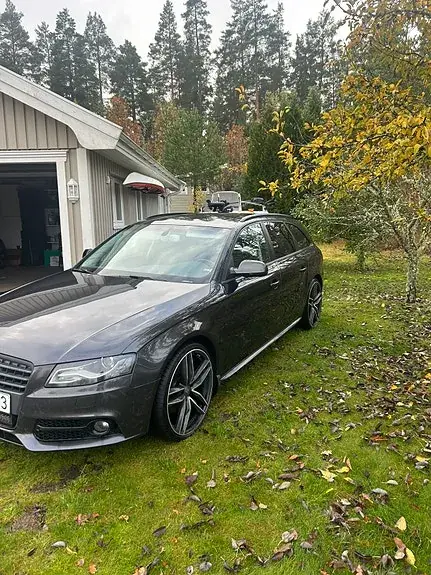 Audi A4 2011 photo 4