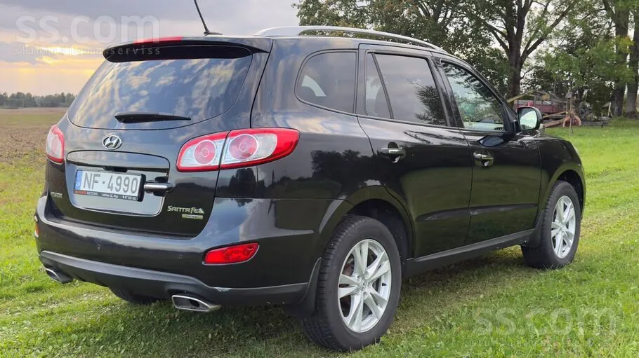 Hyundai Santa Fe 2011 photo 5